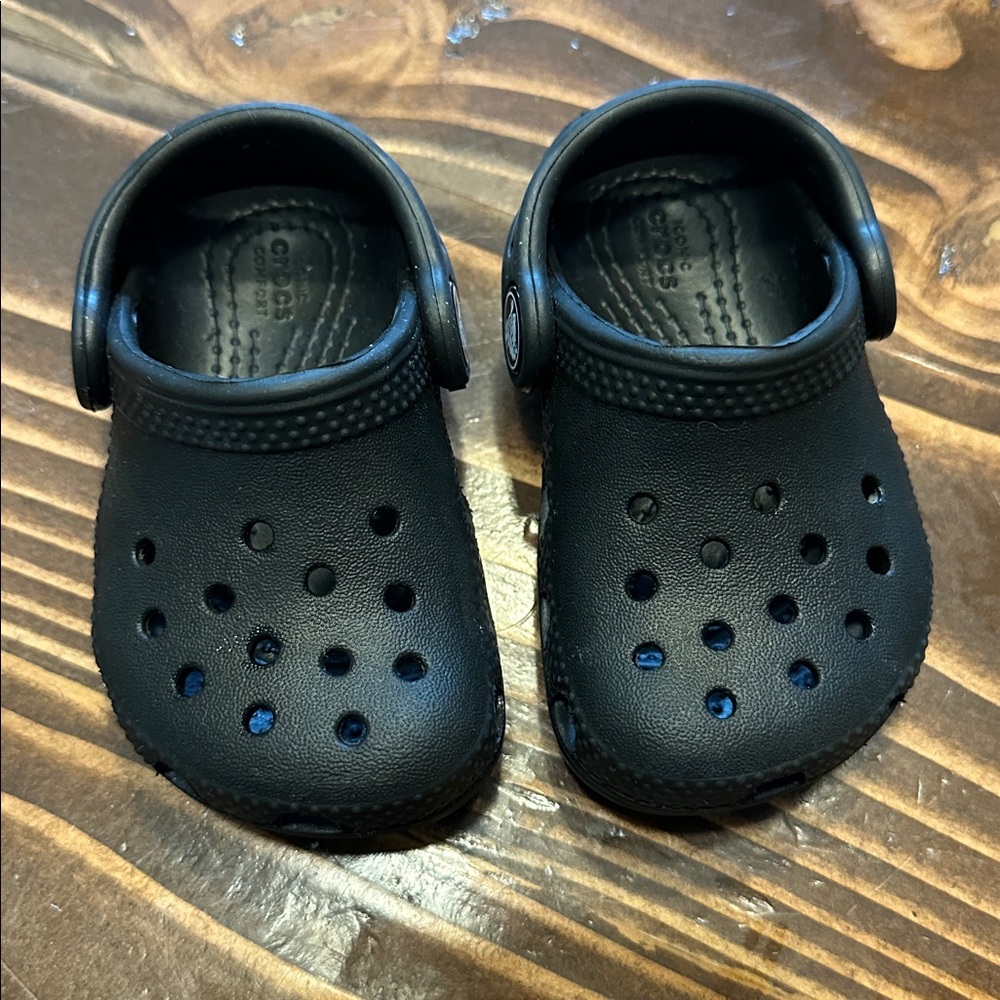 CROCS Toddler size 4 Black Sandals